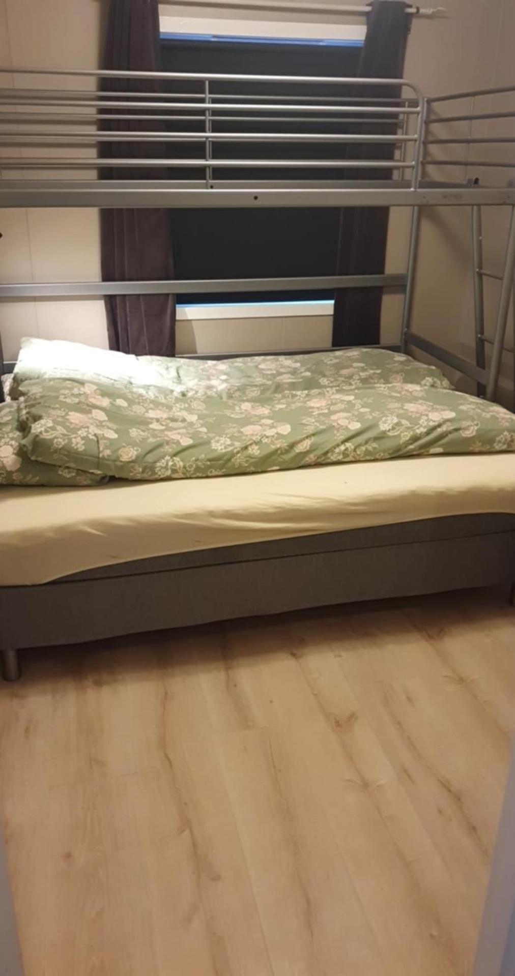 Nydelig Utsikt, Egen Leilighet Med To Parkeringer Movik  Luaran gambar